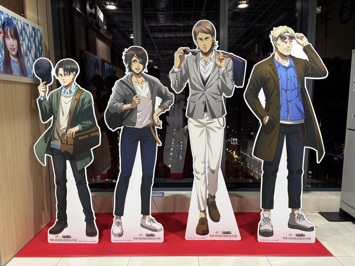 相対的に小さい大人たちが可愛くてお気に入りの写真(推し旅の思い出)