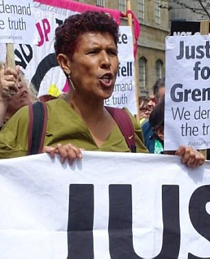 🚨Everyone on the right you been warned🚨

SHARE THE HELL OUT OF THIS POST 

This lady below is attending protests set up by the “far right” and taking pictures then going online to find your social media to then find where you work, for then to contact your work place to get you