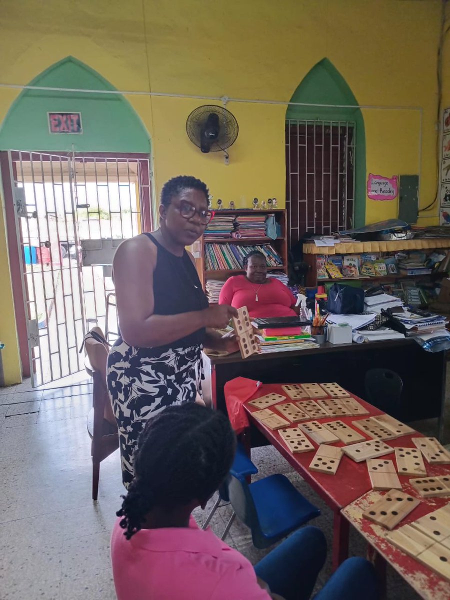 GrantShaunette's tweet image. Dominoes are great tools to impart math concepts. Let's get practical/hands on with our children. Progress Report Day Sevens Road Basic School Day 1. #PlayMatters #ParentingMatters #12StandardsMatter @ECCJA @cfranoBrighty