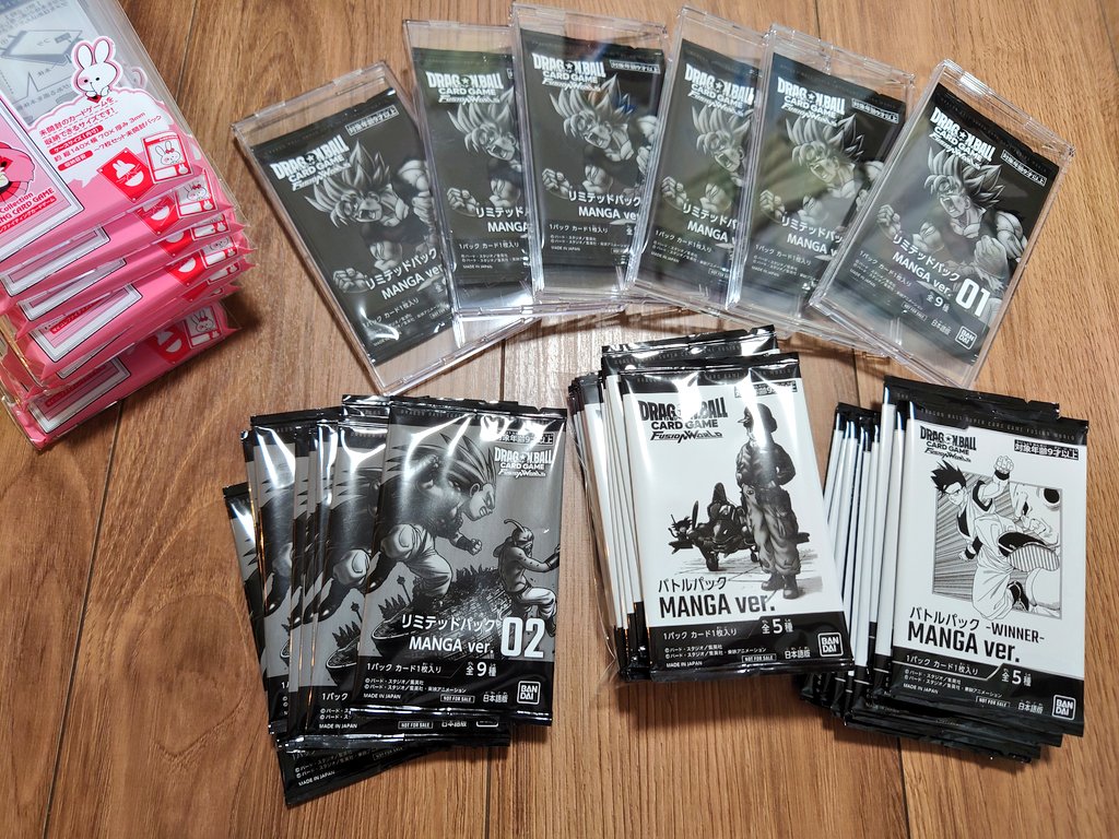 コンプしたから放置してた未開封パックをとりあえずケースに入れていく作業