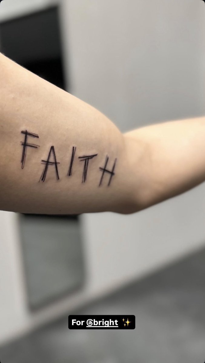 แหมมมม ตัวเองลงสตอรี่ฟีลไปเติมนิดเดียว แต่ที่ช่างสักลงคือ FAITH ตัวเบ้อเร่อออ แสบสมกับเป็นไบร์ทดี แต่มัมน้องถือไม้เรียวรอแล้วนะ 

Bright Vachirawit  
#bbrightvc <a href="/bbrightvc/">bright</a>