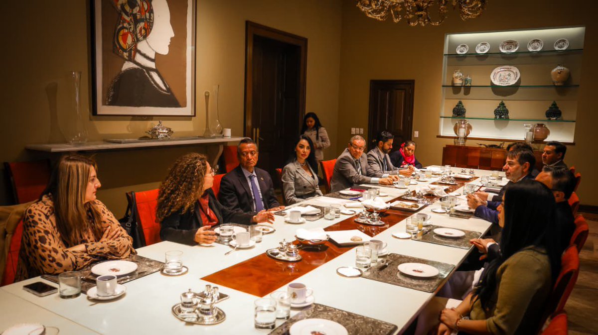 Durante el encuentro se trataron temas sobre energía, derechos laborales, transparencia, diversidad, derechos de poblaciones indígenas y afrodescendientes, defensa y puertos. Seguiremos trabajando para impulsar la relación con el Parlamento español. Juntos, 🇪🇸 -🇲🇽,+ fuertes. 🙌