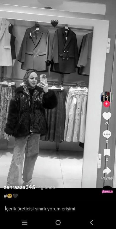 Sultanbeyli merkezde giyim dükkanı sahibinin ismi Zehra Siirt'li 

Türklere ağır hakaretlerde bulunup bir de İstanbul'da işletmecilik yapıp Türkler'den para kazanıyor!

Yakalanıp en ağır cezayı almalıdır. Lütfen herkes emniyeti etiketlesin! <a href="/EmniyetGM/">Türk Polis Teşkilatı</a>