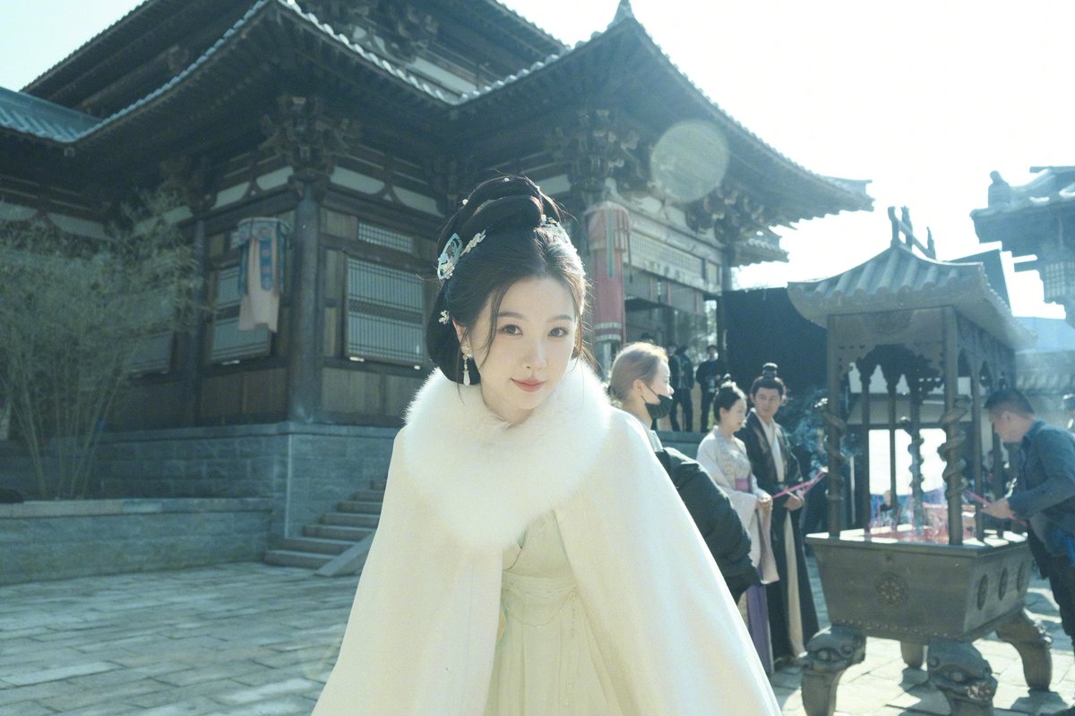 ForCdrama's tweet photo. #YuShuxin shared some pics from the set of drama #云初令 for 2026 Chinese New Year. https://t.co/9bF6vEjp8e