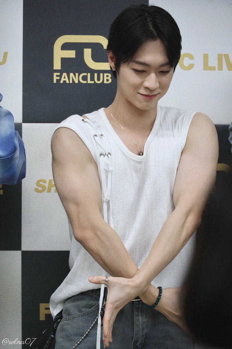 나나밍 tweet media