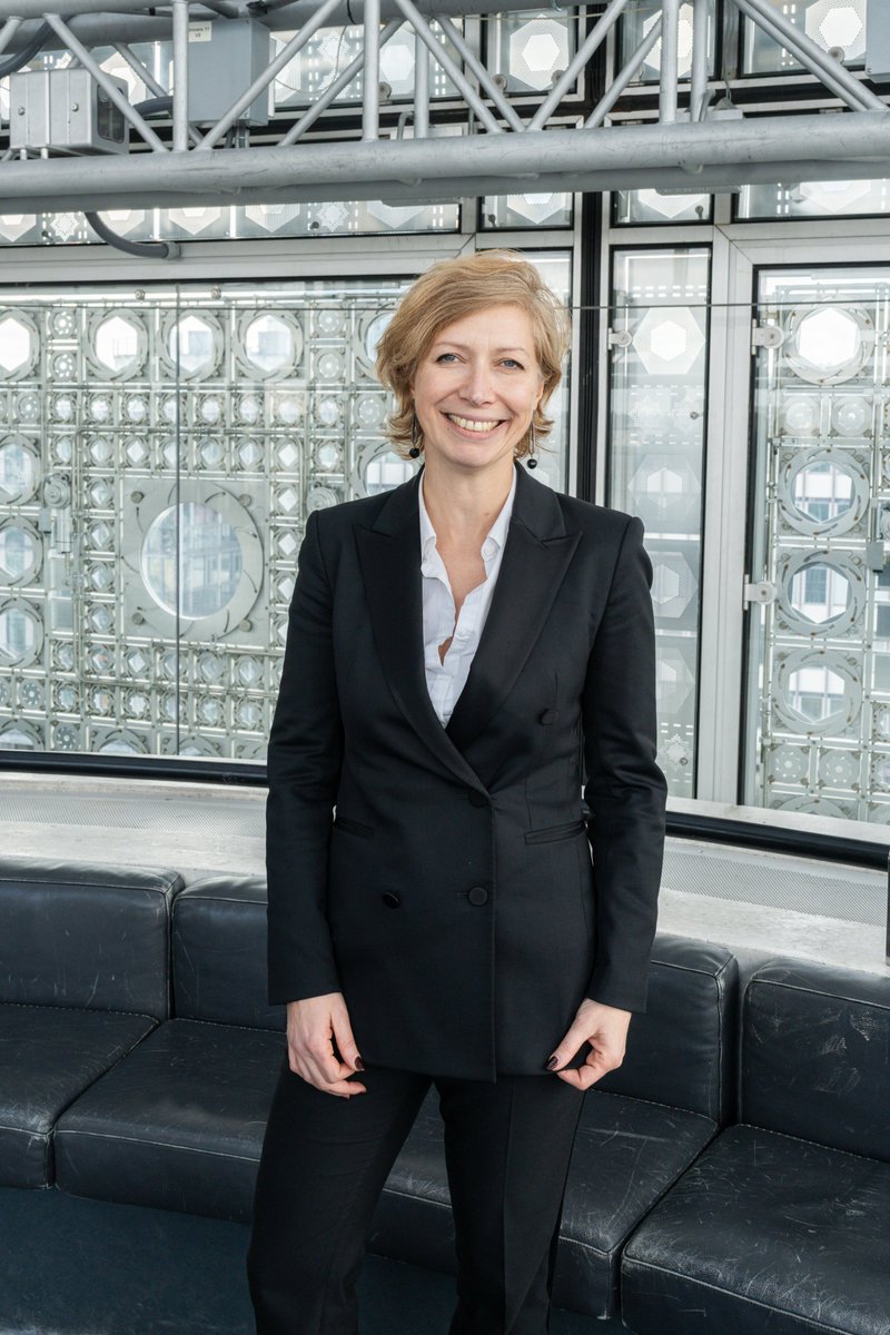 Sur proposition de l’État français, Madame <a href="/AClaireLegendre/">Anne-Claire Legendre</a> a été désignée membre du Conseil d’administration et élue à l’unanimité Présidente de l’#InstitutDuMondeArabe.
