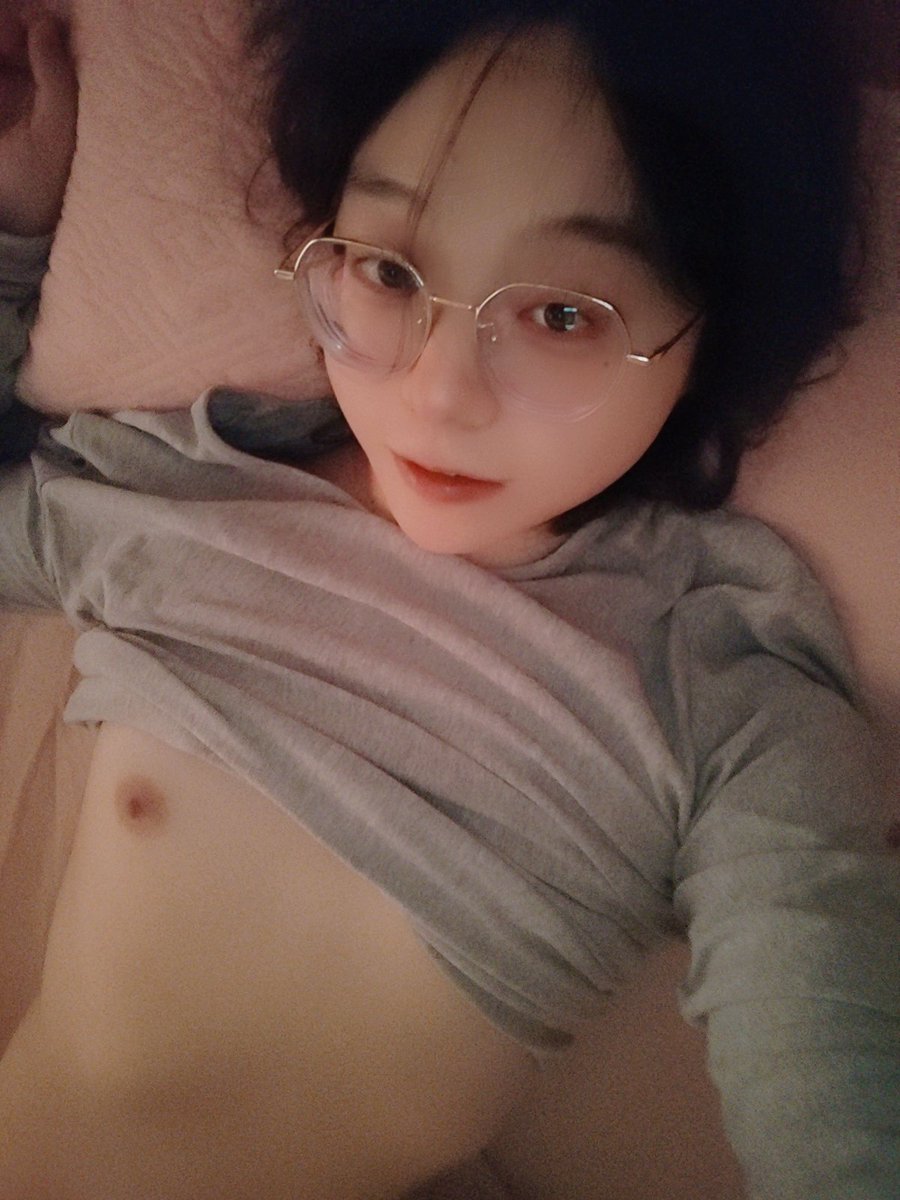 一一你咋每天都这么开心 tweet media