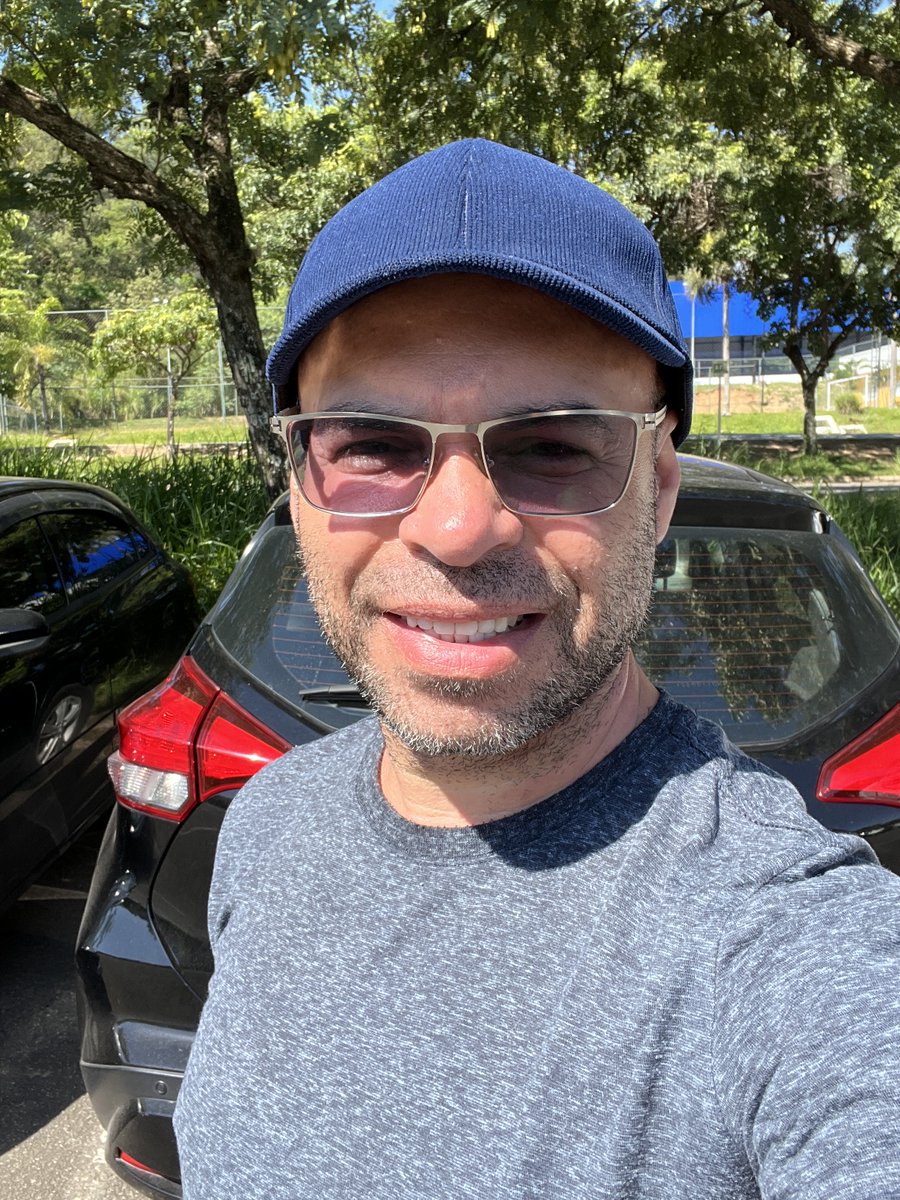 Hoje é dia de ficar com a natureza, fazer uma caminhada!!