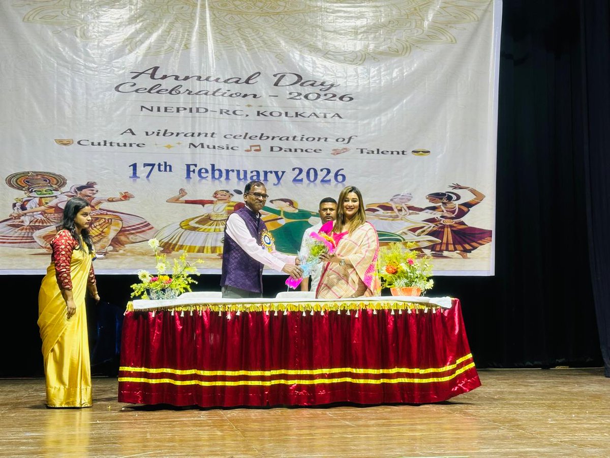 sayantika12's tweet photo. and inclusion defines true progress.
Glad to stand with everyone who makes Baranagar vibrant, compassionate, and forward-looking.
#PasheAcheSayantika #NIEDP #Ward10 #Ward28 #AnnualCeremony #AitcBaranagar #SayantikaBanerjee https://t.co/CmTUKr0CXj