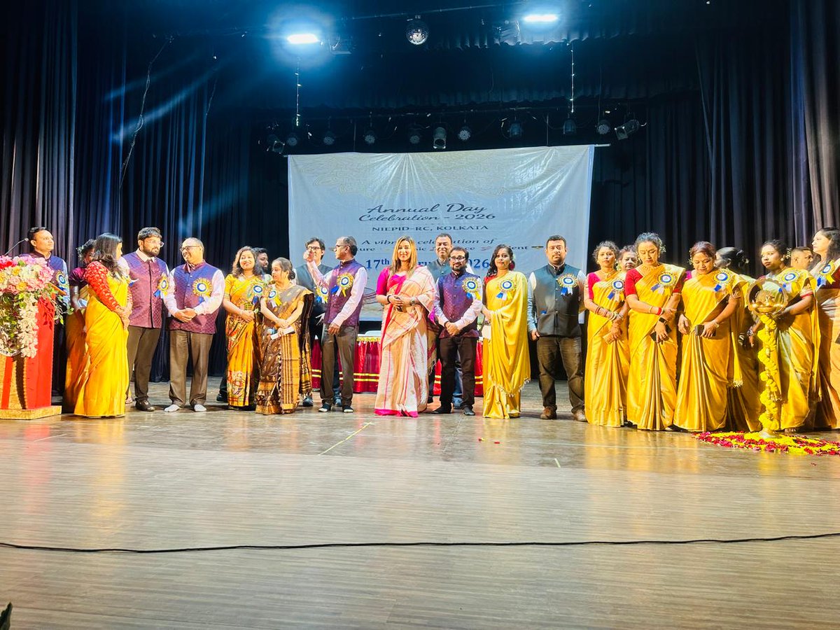 sayantika12's tweet photo. and inclusion defines true progress.
Glad to stand with everyone who makes Baranagar vibrant, compassionate, and forward-looking.
#PasheAcheSayantika #NIEDP #Ward10 #Ward28 #AnnualCeremony #AitcBaranagar #SayantikaBanerjee https://t.co/CmTUKr0CXj