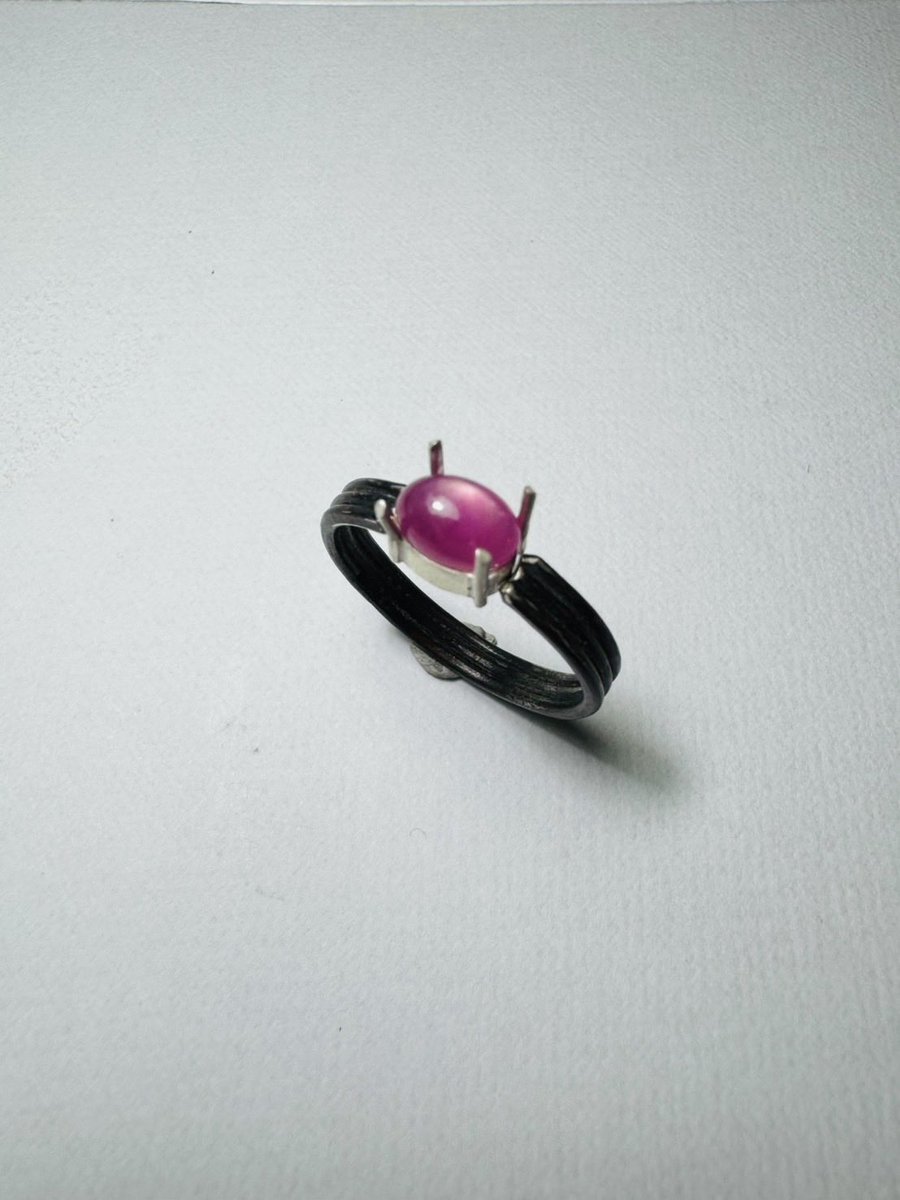 375nanadogobu's tweet photo. 再び #ピンクサファイア #キャッツアイ
✨✨プレゼントキャンペーン✨✨
前回、清水にてお声掛け出来なかった方にも
フォロワー様にも！#17
①本アカウントをフォロー&amp;リポスト
②イイね
イイねされた方から抽選で1名様に！
#シルバーリング #燻銀 https://t.co/wTmm009qtP