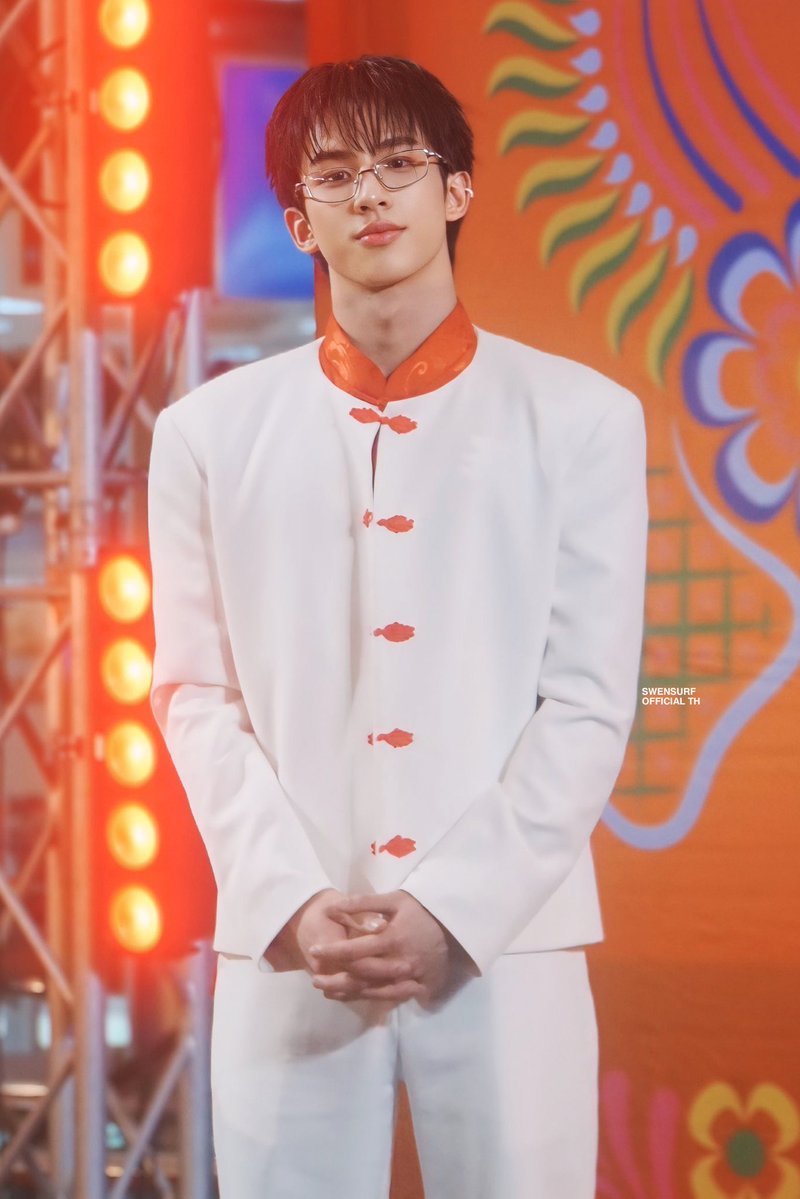 เป็นหนุ่มแว่นที่หล่อมากกกค้าบ ❤️

SURF JAVA CNY AT THE MALL KORAT

#SurfJavaXJoyLuckLove2026
#swensurf  #SurfJava