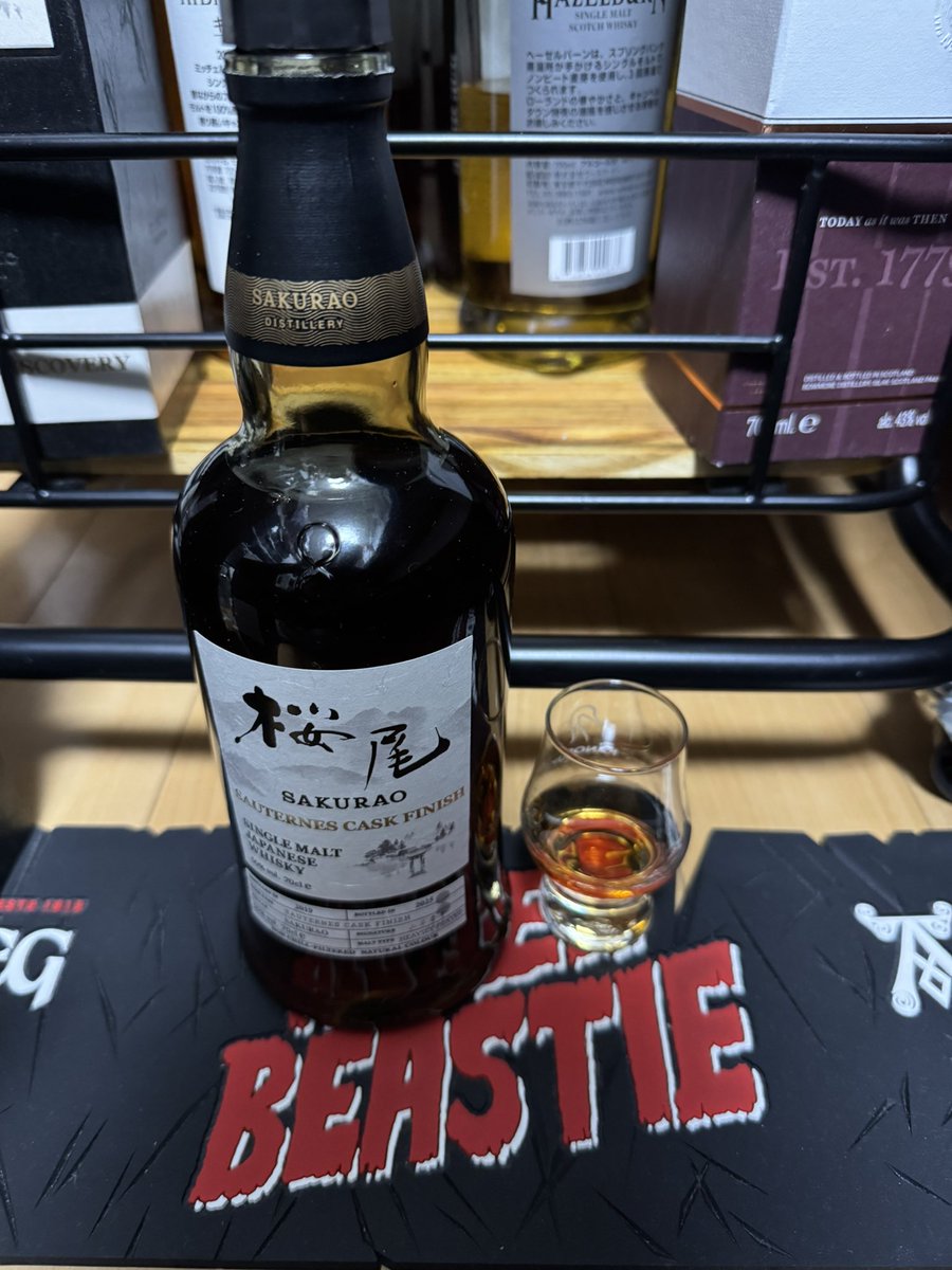 桜尾のソーテルヌカスク飲み比べ🥃 ヘビリーピーテッドの方が色が濃く