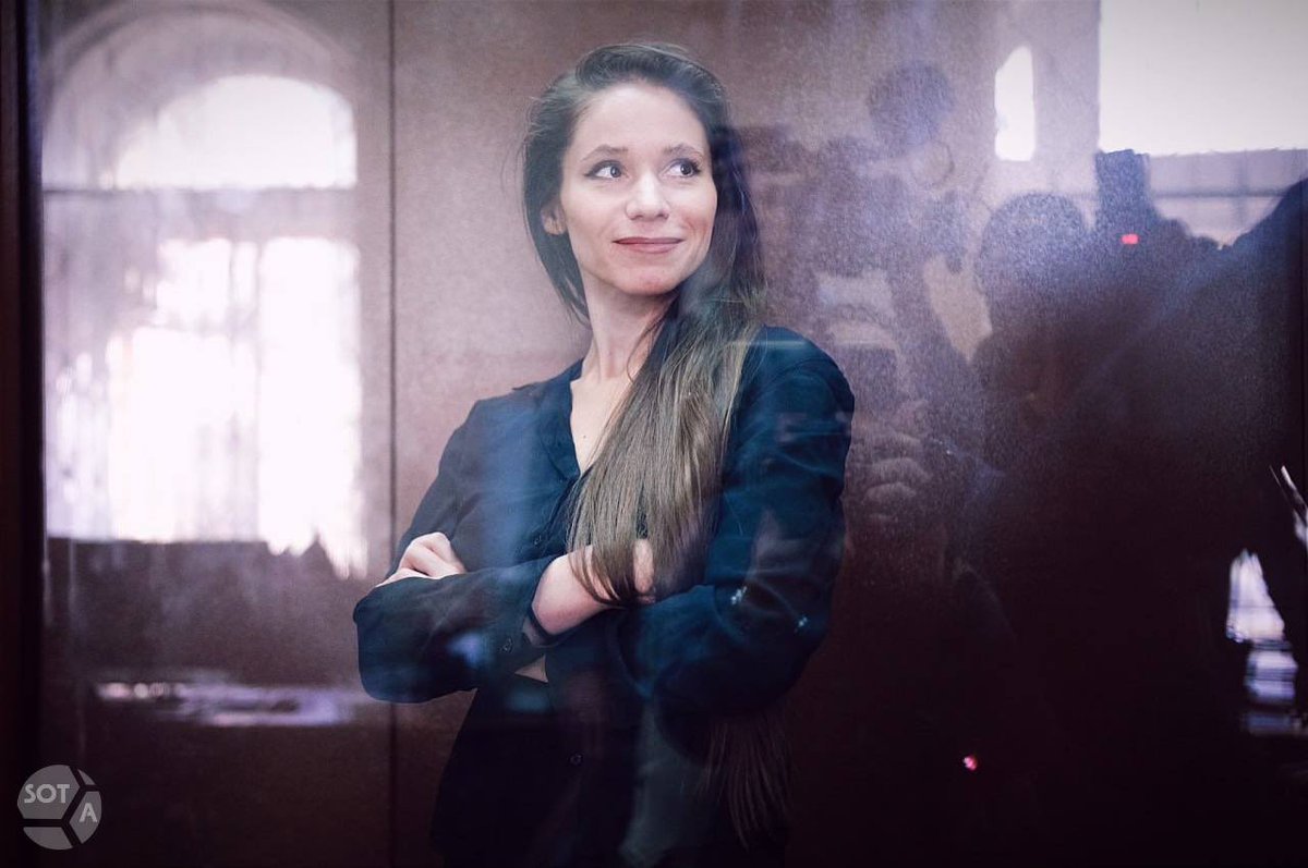 Sota_Vision's tweet image. Антонину Фаворскую доставили в ИК-3 Костромской области

Антонину Фаворскую этапировали в исправительную колонию №3 Костромской области, стало известно SOTAvision. Здесь же отбывают наказание по политическим статьям режиссерка Женя Беркович, медсестра Ольга Меньших и педиатр