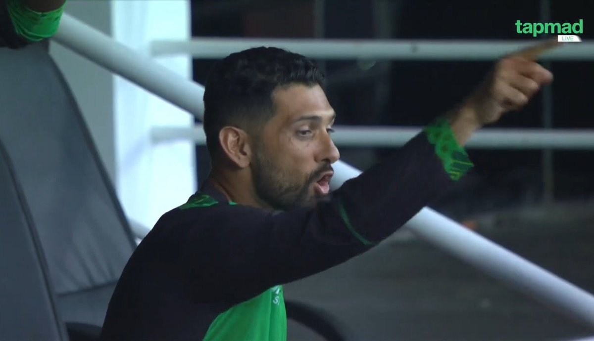 THE CELEBRATION BY SIKANDAR RAZA OVER T20 WORLD CUP SUPER 8 QUALIFICATION. 🥹❤️

- Big moment for Zimbabwe, so happy for this nation. 🇿🇼💛