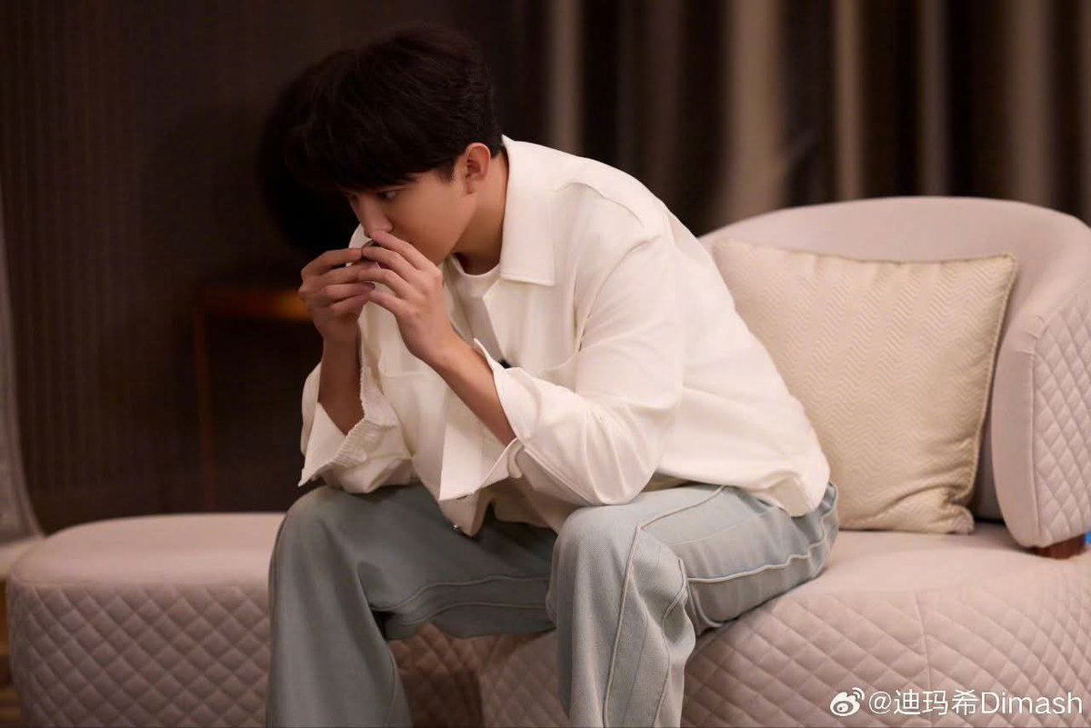 Gashyqtyq
#DimashQudaibergen

¿No viste mi amor ciego?
¿De verdad tu corazón está hecho de hielo?