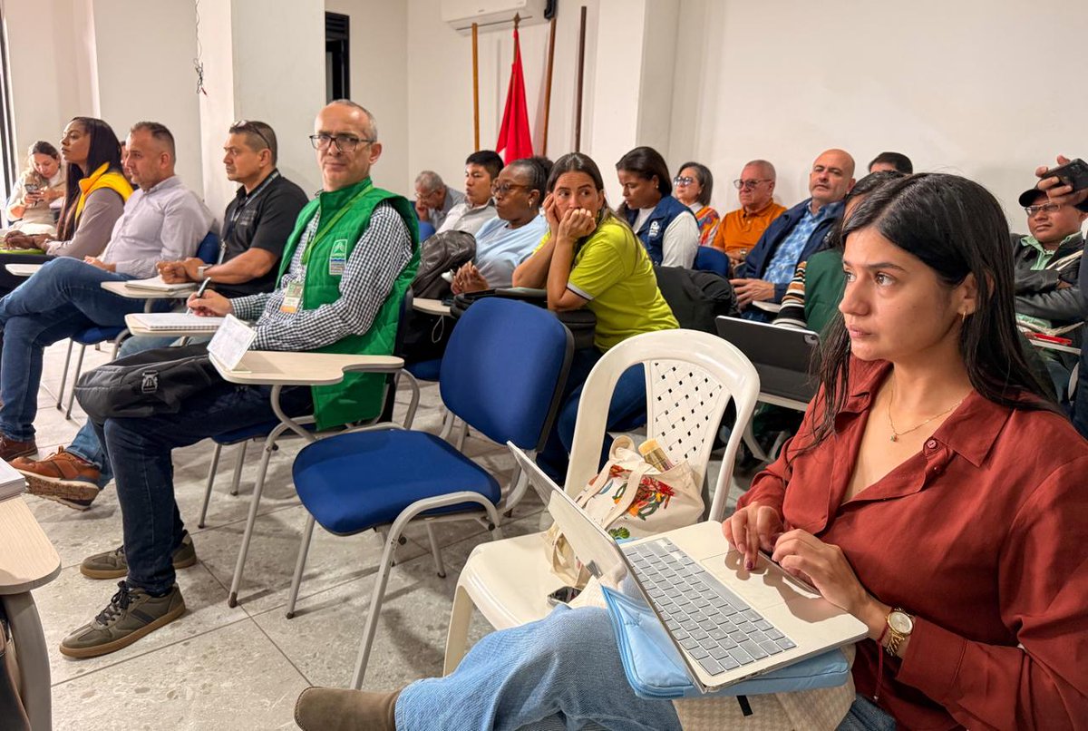 URestitucion's tweet photo. #AEstaHora | El director territorial de la #URT en Valle del Cauca, Jorge Arturo Vásquez, hace presencia en el Comité Intersectorial para las Respuestas Rápidas a las Alertas Tempranas (#CIPRAT) que se desarrolla en 📍Pueblo Rico - Risaralda y es liderado por @MinInterior donde se articula la respuesta estatal inmediata ante riesgos de violaciones a derechos humanos.