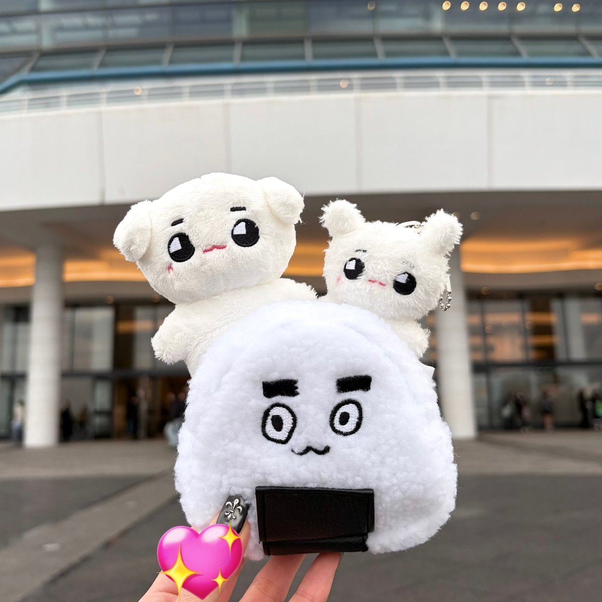 おにぎりに喰われる툥야たち