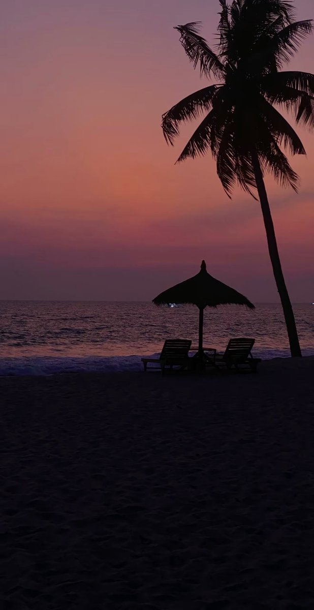 arsenatasyas's tweet photo. mau cari pantai yang underrated, not too crowded, dan masih affordable? coba deh ke lampung. sunsetnya breathtaking, sepi berasa pantai punya sendiri, dan bersih banget 🩷
📍pantai marina, lampung https://t.co/59dBVlRlDO