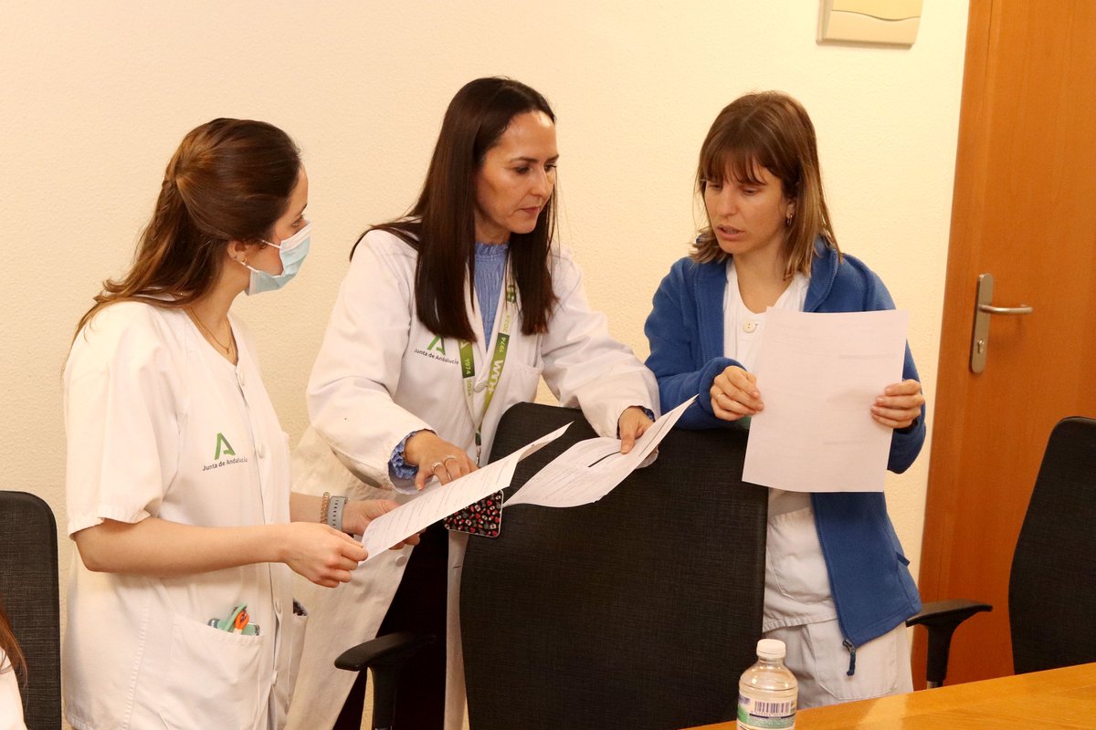 Hospital Virgen Macarena tweet media