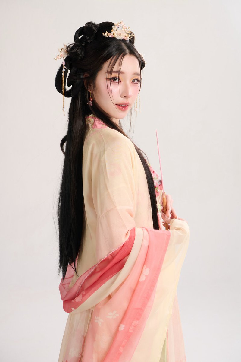 ayaorapan's tweet photo. 新年快樂 🧧🐴🤍🪭🧨✨
Happy Chinese New Year 2026!
#ayaorapan https://t.co/NlB3NLbMTI