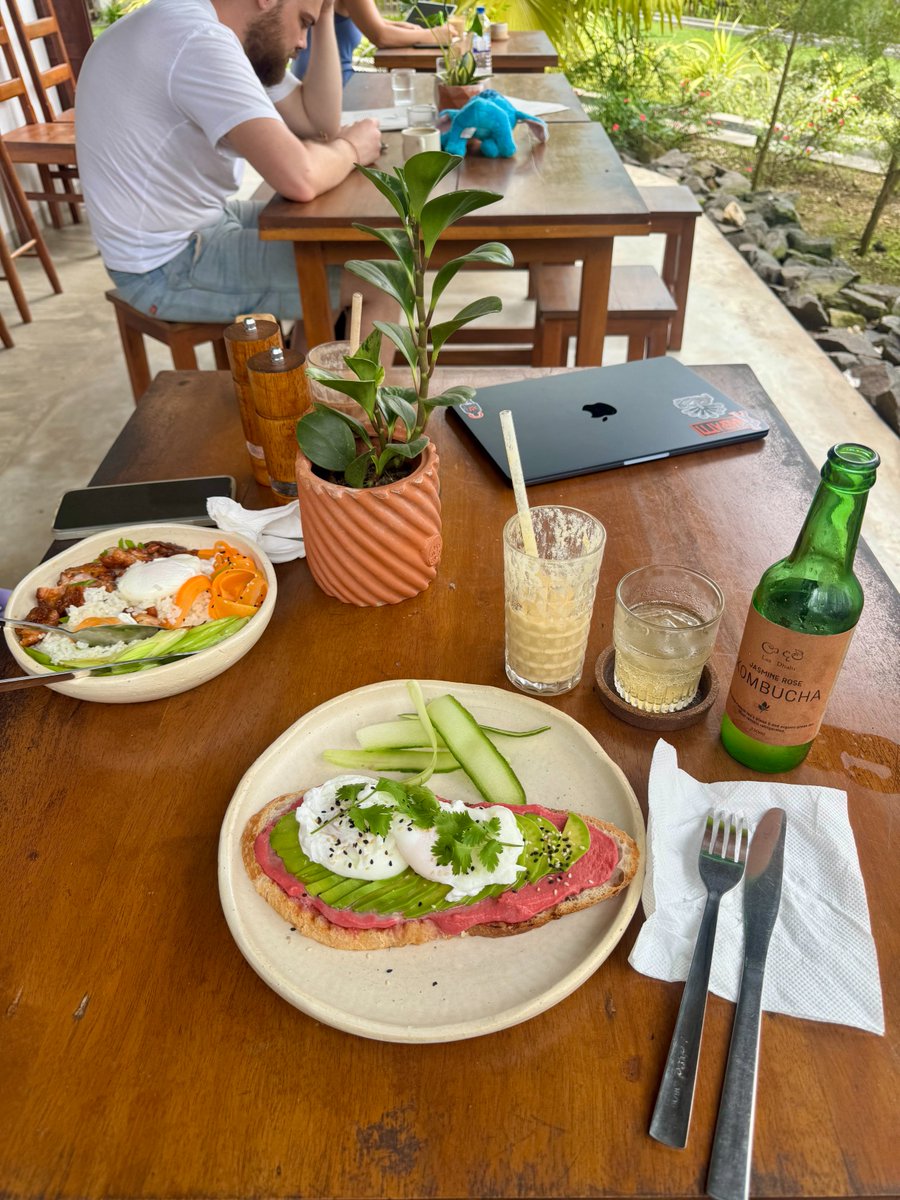 Amjad Hajireen tweet media