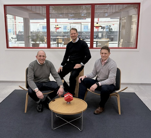 AfricaPrint's tweet image. David Kitson has assumed the role of @Nilpeter Ltd.’s Managing Director, succeeding Nick Hughes, who has led the UK organisation with distinction for more than three decades. The company is represented locally by CSM.
#printing #digitalprint
tinyurl.com/377a9wnn