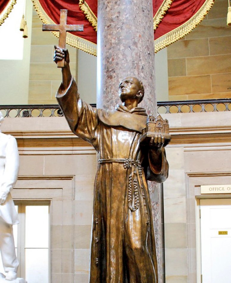 ✝️🇪🇸🇺🇸 Estatua de fray Junípero Serra, Apóstol de California, en el Capitolio de Washington, Estados Unidos.