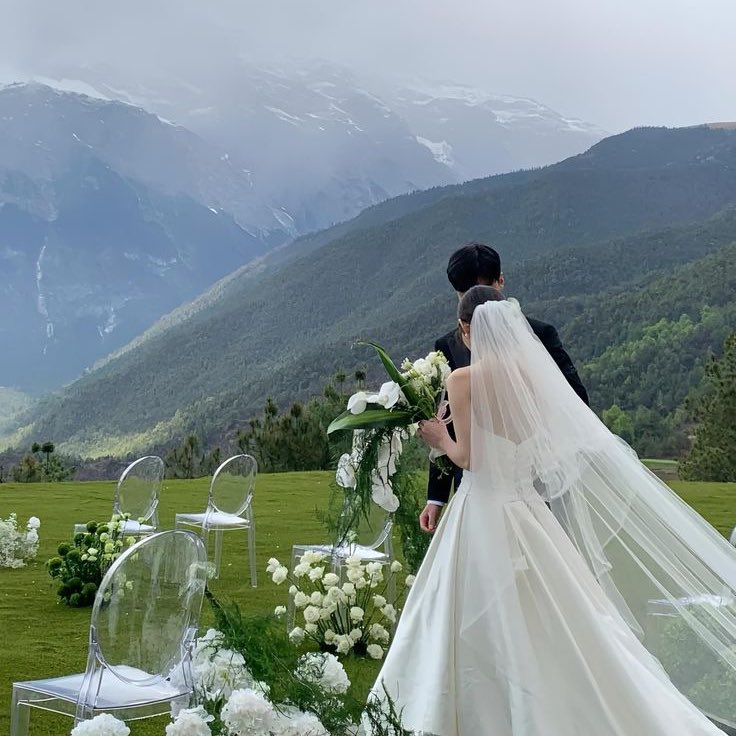 EP40 อนาคตที่แน่นอน - THE END 

📷 pic1: ig yorwor_c 
📷 pic2 Khopfah 💗 Yihwa