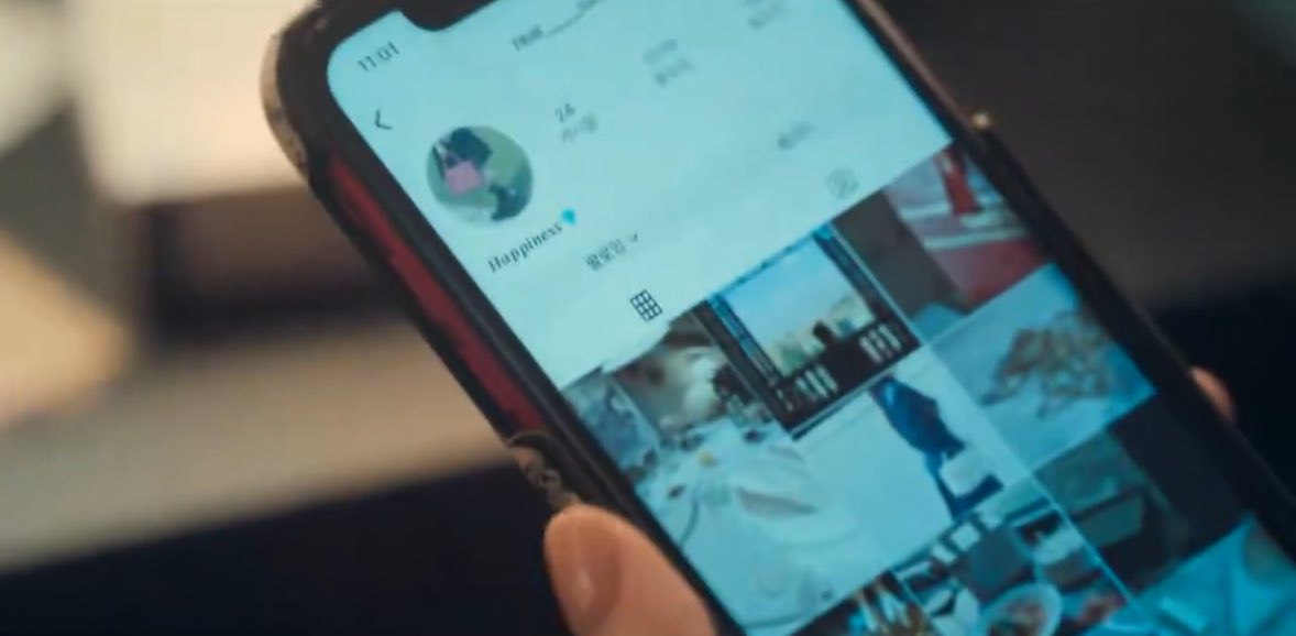 hyeseonhan43542's tweet image. 그리고 사라킴 사진 소품 합성하려고 중간중간 
크로마키 올려둔 게 ㅈㄴ 웃기고 ㅋㅋㅋㅋㅋㅋ
사진 주실거죠? 혜선님 인스타 기다릴게요