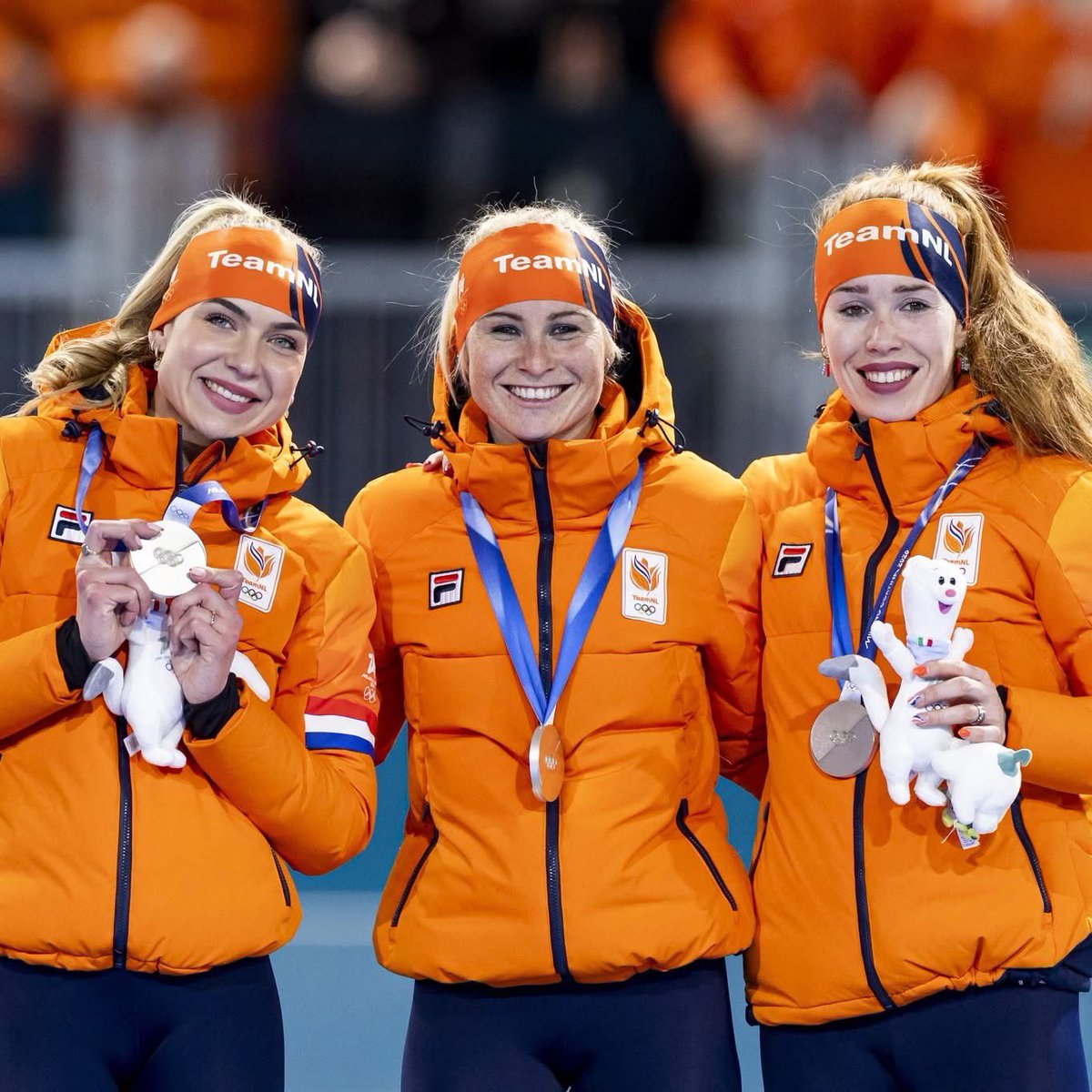 kleinsma's tweet photo. Trots op dit trio..
#teamnl #MilanoCortinaOlympics2026 #knsb #Olympics2026 #schaatsen https://t.co/OyWIVzsOsG