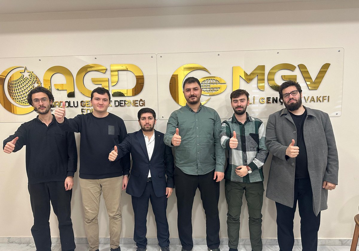 "İslam, Korkakların Değil Cesur ve Atılgan Müslümanların Omuzlarında Yükselecektir." 

Edirne Liseler Komisyonu Başkanı Alpay DURAN Bey, Eğitimlerin Gerçekleştirmek Üzere Kampımızı Ziyaret Etti. 

Tecrübelerini Bizlere Aktardığı Bu Eğitim için Kendisine Teşekkür Ediyoruz.