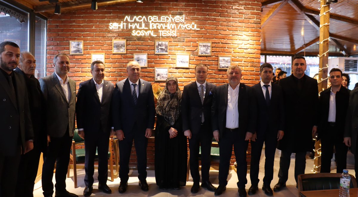 Kaymakamımız Sn.Meriç DİNÇER, Alaca Belediyesi tarafından yapımı tamamlanan ve Aziz Şehidimizin adını taşıyacak olan Şehit Halil İbrahim AYGÜL Sosyal Tesisi'n açılış törenine katıldı.