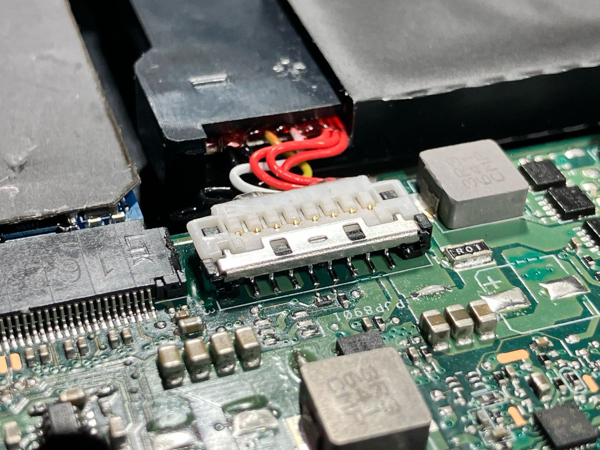 logisticsct's tweet photo. 8 pin Asus Battery connector replacement.  People damage these all the time like clockwork working on their machine.  Carefully pull the metal lever back (don’t use metal tweezers) then lift the white battery connection out.   Or you can send it to us for repair. https://t.co/EudZHBKQ3y