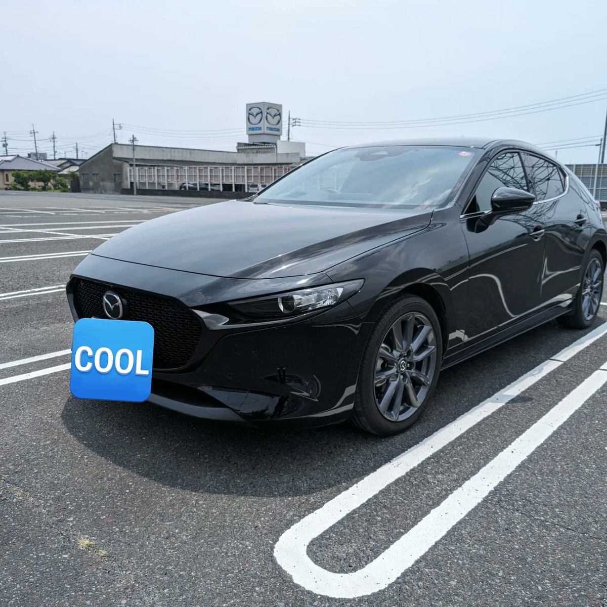 EBELUSERUBANTES's tweet photo. アウディからの買い替えで、デザインと運転フィーリングが遜色ないモノはコレだと思い契約。
#この車を選んだ理由 https://t.co/zfvsFbf2vi