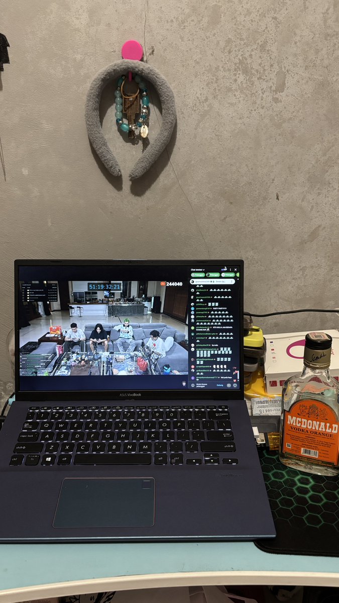 awwwbertt's tweet photo. ready yxgc sblm kerja malem banggggggggggggg gasssss @yourbae https://t.co/16WCapCcax