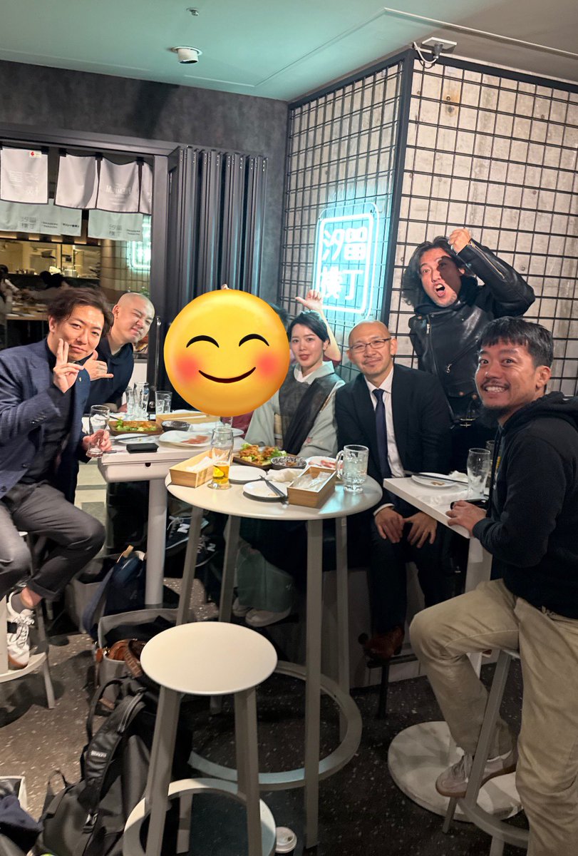 汐留にてアートギャラリーのYouTube撮影わず！

その後に①アフリカ会の清水さんや知財の雄おっくんや②ビートたけしのテレビタックルやNHKのクローズアップ現代などに出演したフィールドマッチングの有休土地のオンライン売買の先駆けの松原さんや③着物の先生で英語堪能のつやっちゃんなどなど。