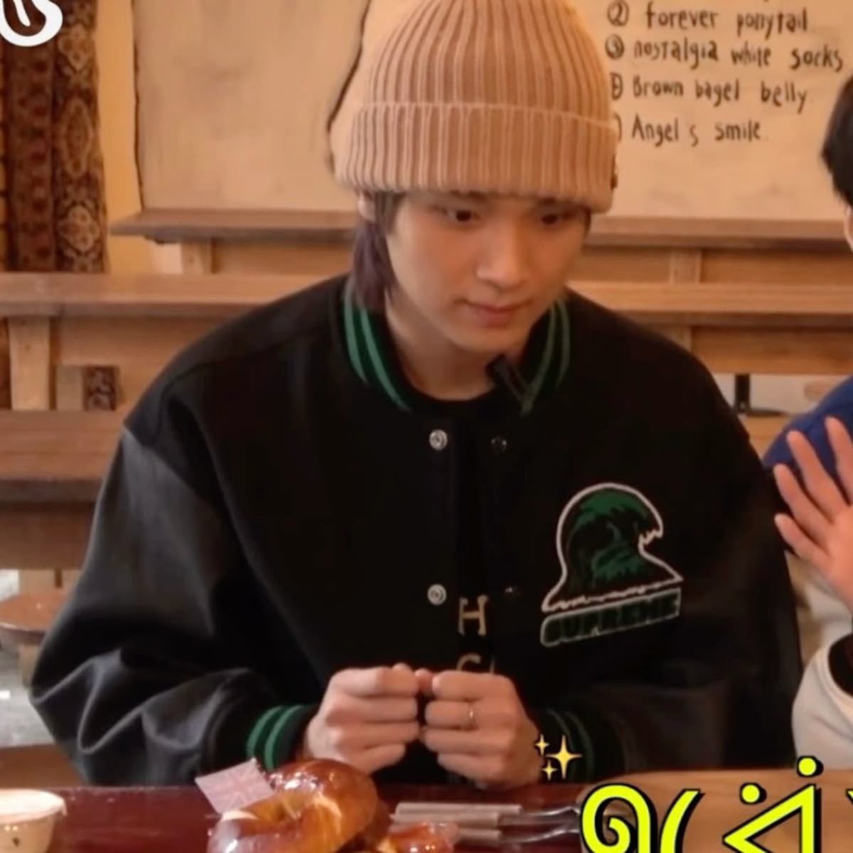 อยากไปนั่งกินข้าวด้วยอะ น่ารักๆๆๆㅠㅠㅠㅠㅠㅠ