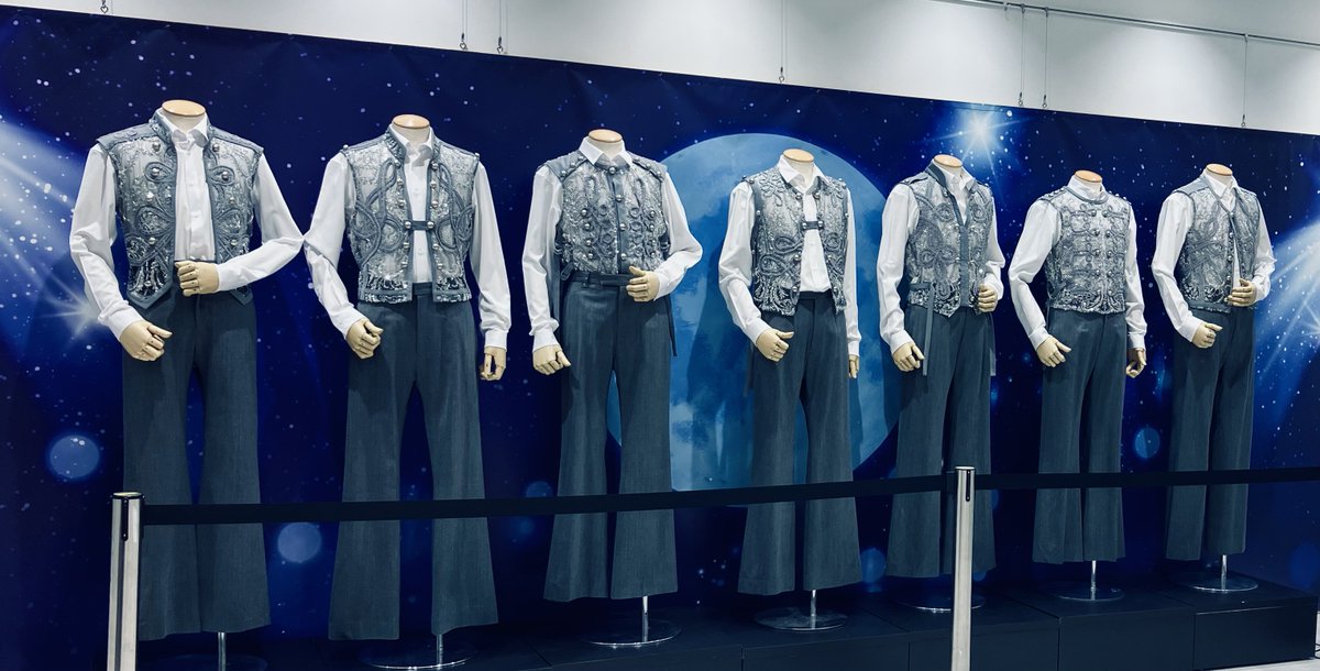 映画『#ENHYPEN [WALK THE LINE SUMMER EDITION] IN CINEMAS』公開記念
新宿マルイPOP UPイベントが本日より開催いたします！
映画の前売券、音盤、公演MERCHはもちろん、POP UP限定商品もご用意しております✨

ここでしか見れない公演衣装の展示とPOP