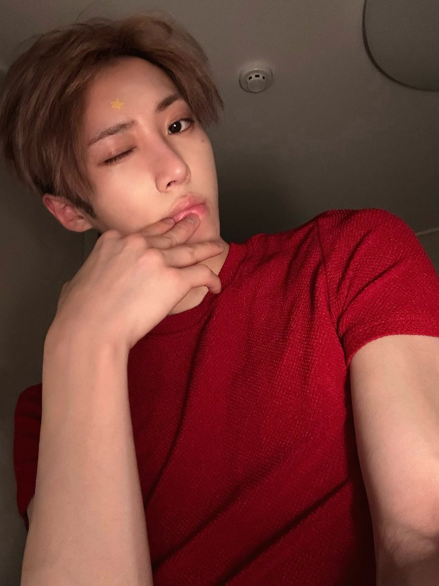 เห้ยใครส่งไรมาอะสิง นิ่งเชียว ขอดูด้วยดิ