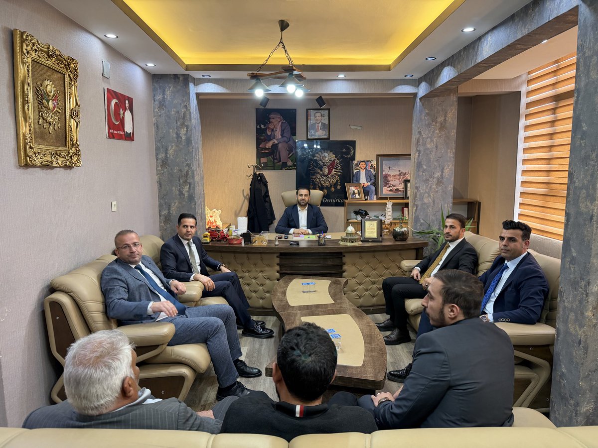 Çalişma ofisimizde bizleri ziyaret eden Şanlıurfa Şehit Yakınları ve Gaziler Derneği Genel Başkanı<a href="/sedat_akdag63/">Sedat AKDAG</a> Başkan Yrd.<a href="/AdnanAksoyyy/">Adnan Aksoy 🇹🇷</a> ve Eyyübiye Şube Bşk M.Ali BAYDAR’a nazik ziyaretleri için teşekkür ederim.<a href="/mbagmanci63/">MUSTAFA BAĞMANCI</a>