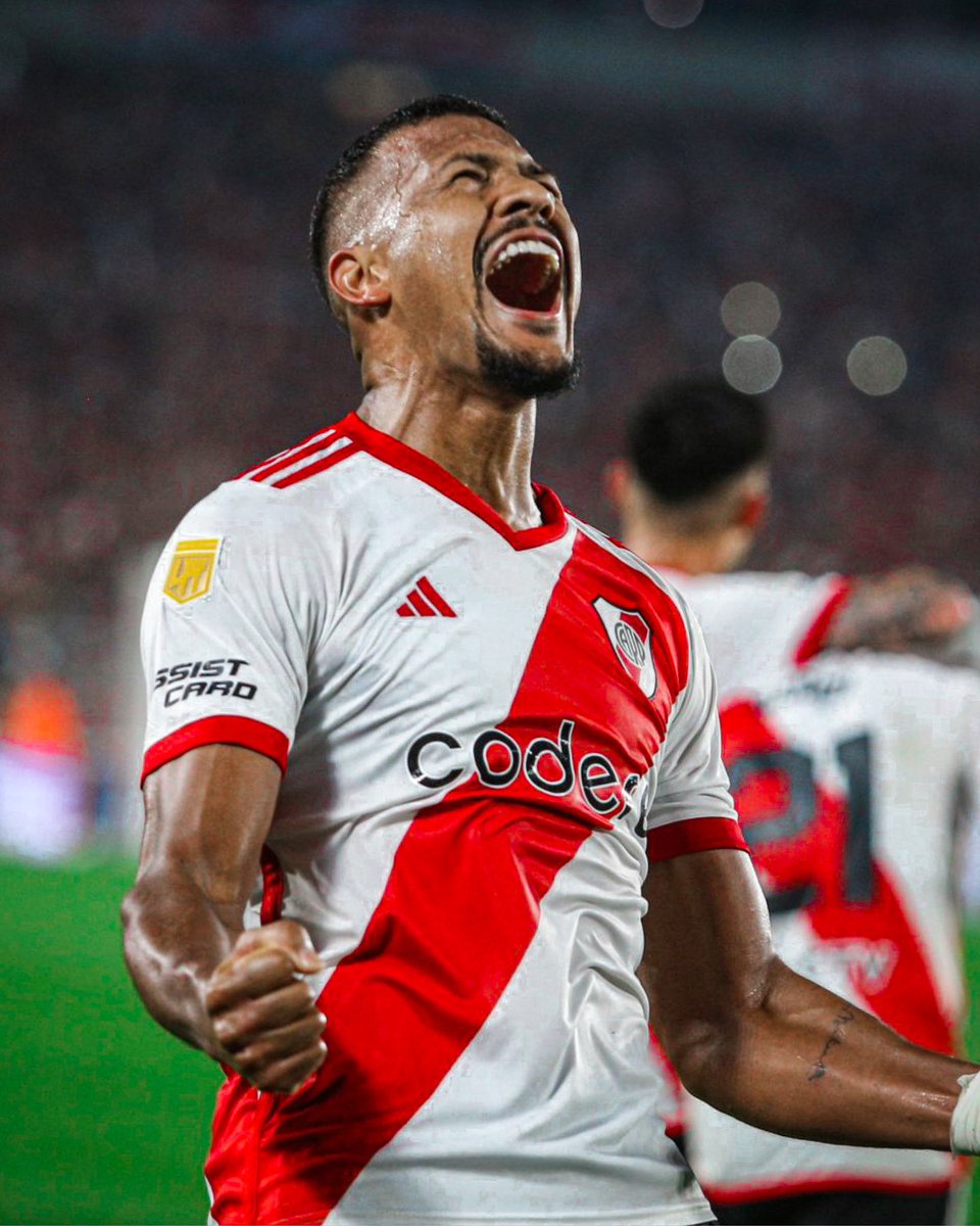 Cuando River tuvo al mejor 9 del continente y no supo aprovecharlo.