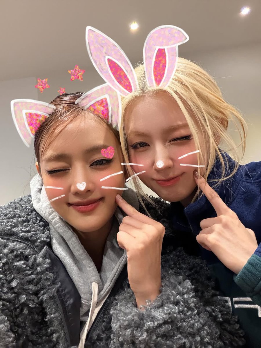 댕자기념일 챙겨주는 조미연 귀엽다 좋다