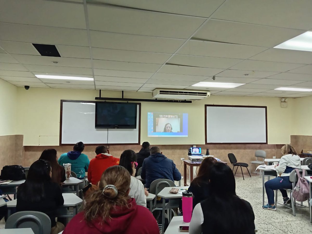 🌟 Nuestra Educación se fortalece desde la forma como nos preparamos para brindar un servicio de Calidad y pensado en las necesidades más apremiantes de los educandos.
Ver más en: lasallenorandino.org/inicio/816-dln…
#somoslasalle
#onelasalle
#distritolasallistanorandino