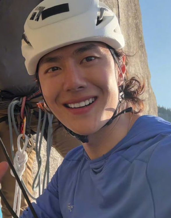 แม้พี่จะเคยโหดแต่ก็มีโหมดยิ้มหวาน

#หวังอี้ป๋อ #WangYibo