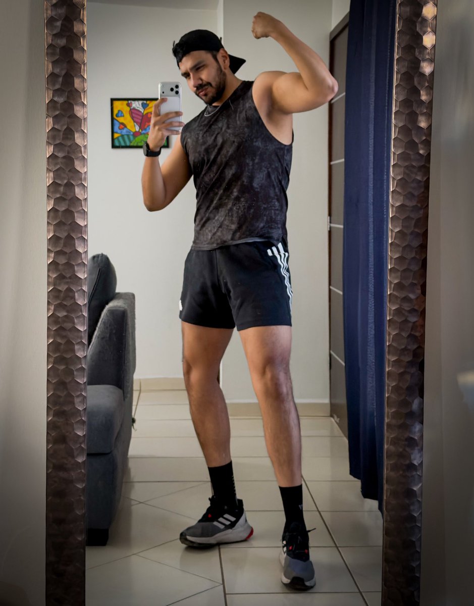 MEDzquino tweet media