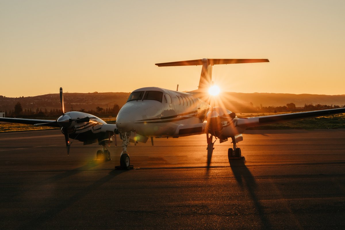 Signature Aviation tweet media