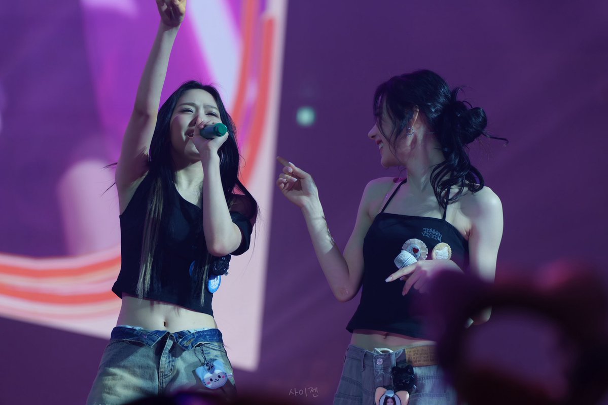 260213 01즈

#있지 #류진 #채령
#ITZY #RYUJIN #CHAERYEONG