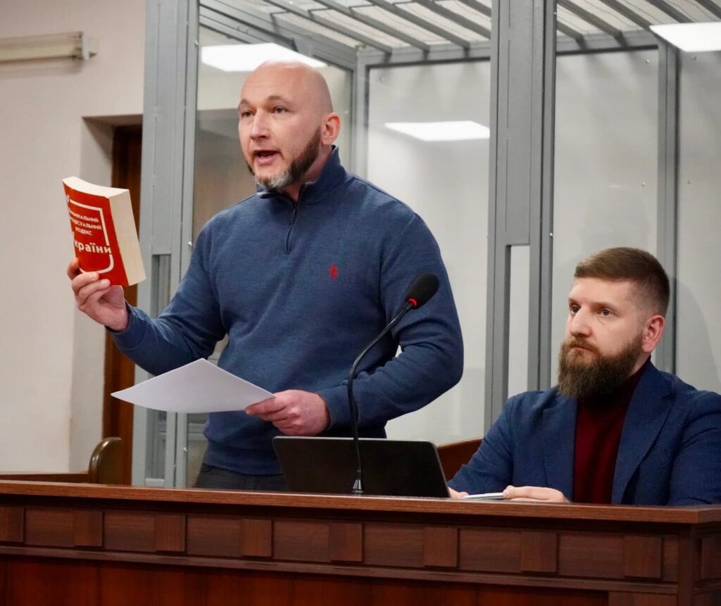 Екссудді Тандиру зменшили заставу на 100 млн грн. Замість 120 млн грн тепер він може вийти на волю за 20 млн грн. 

Раніше Тандир був під вартою без права на заставу, але 28 січня Святошинський районний суд міста Києва дозволив йому вийти під заставу у розмірі понад 120 млн грн.