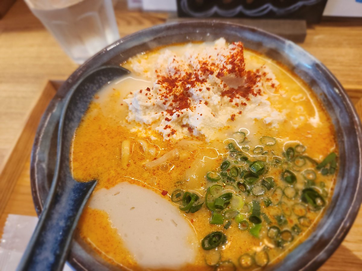 沖縄そば食べてきました🍜

全部美味しかったけど、ジーマーミ豆腐やっぱり好き✨✨

近くに沖縄料理少ないから新しくできて嬉しい🫶

#ランチ　#沖縄そば
#沖縄料理　#ジーマーミ豆腐
#海ぶどう